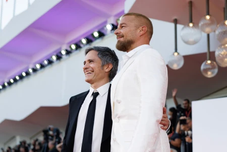 Gael García Bernal conquista Venecia con “Hombre al agua”